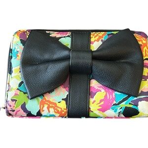Betsey Johnson Wristlet Bag Floral Bow Wallet